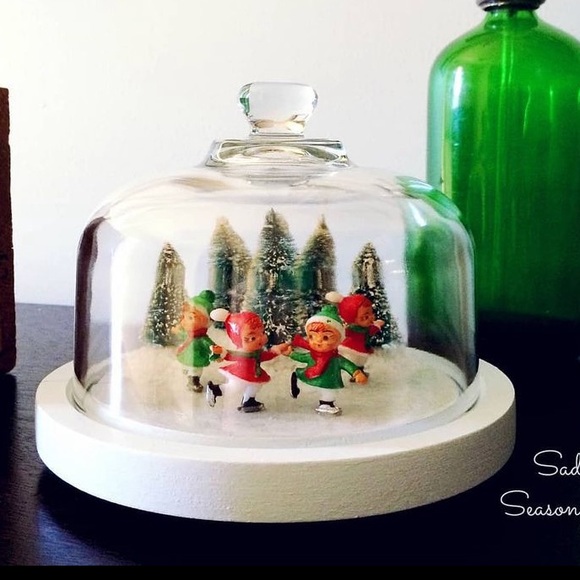 Vintage Teak Wood & Glass cheese dome - Picture 9 of 9